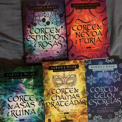 Corte de Espinhos e Rosas